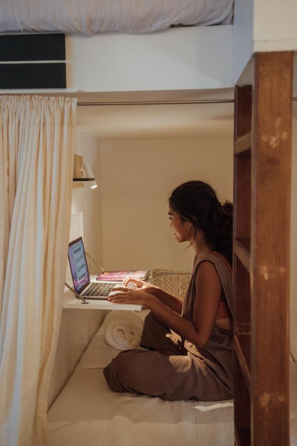 Vedya Boutique Hostel 제너럴 루나 외부 사진